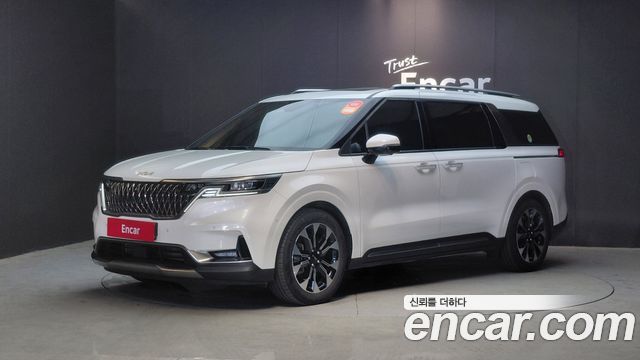 Kia Canival 2023 — photo 1