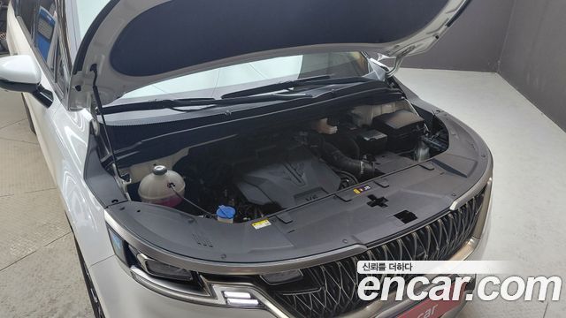 Kia Canival 2023 — photo 6
