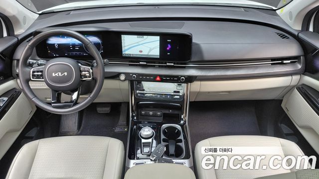 Kia Canival 2023 — photo 10