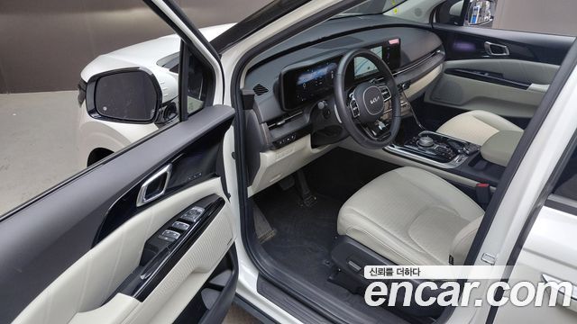 Kia Canival 2023 — photo 13