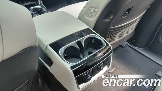 Kia Canival 2023 — photo 22