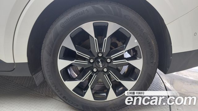 Kia Canival 2023 — photo 7