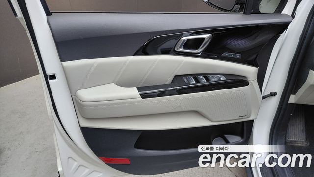 Kia Canival 2023 — photo 14