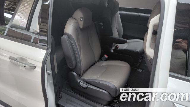 Kia Canival 2024 — photo 17