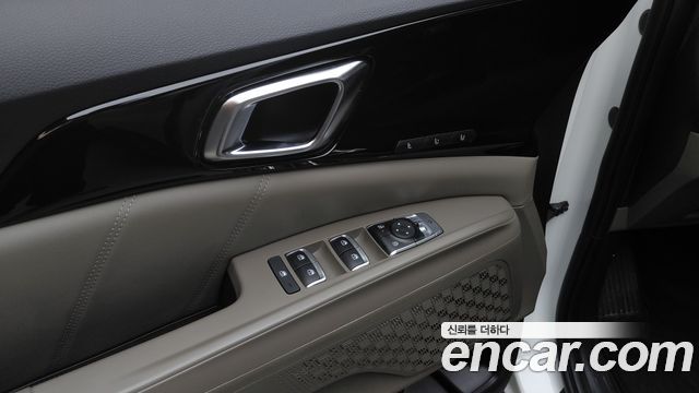 Kia Canival 2024 — photo 25
