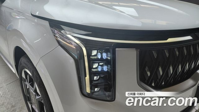 Kia Canival 2024 — photo 8