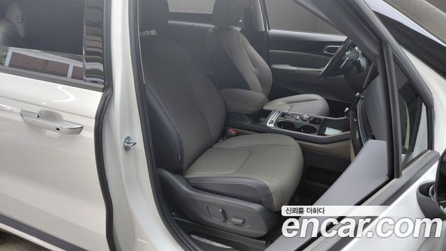 Kia Canival 2024 — photo 16