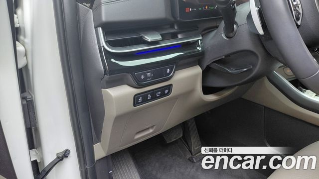 Kia Canival 2024 — photo 28
