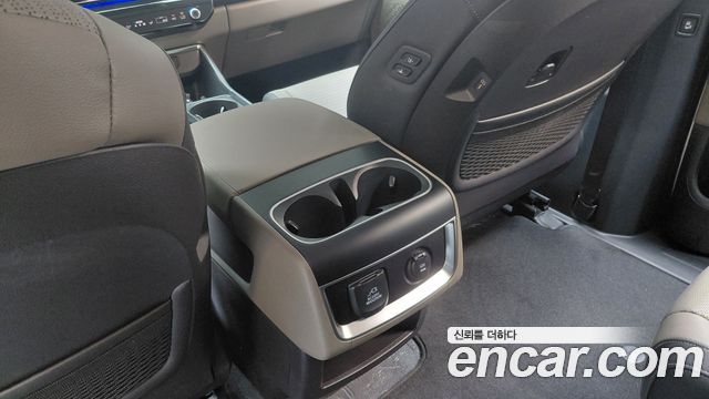 Kia Canival 2024 — photo 31