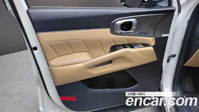 Kia Sorento 2023 — photo 14