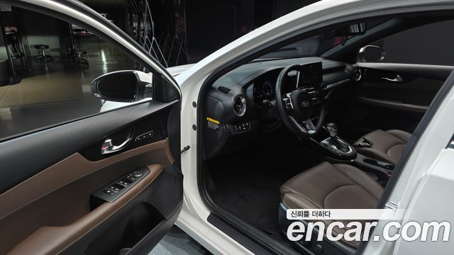 Kia K3 2021 — photo 13