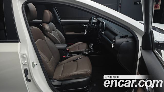 Kia K3 2021 — photo 16