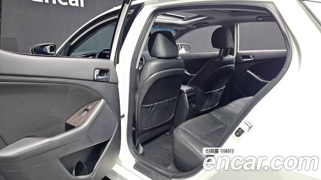 Kia K5 2014 — photo 17
