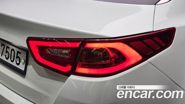 Kia K5 2014 — photo 9