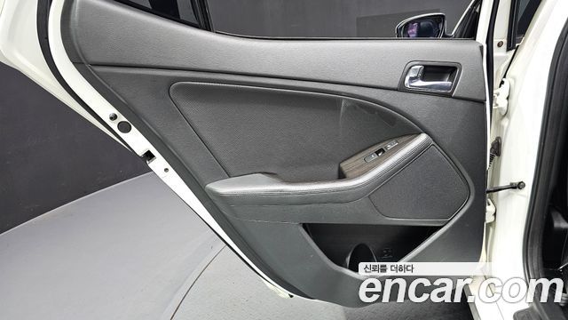 Kia K5 2014 — photo 15