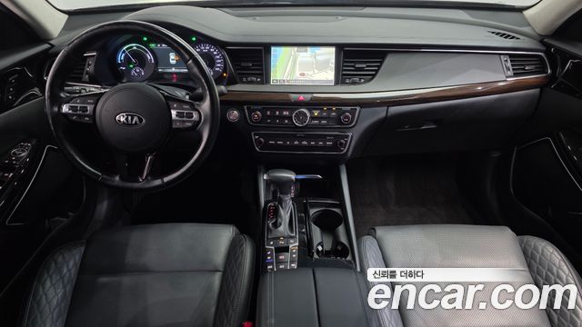 Kia K7 2018 — photo 10