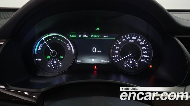 Kia K7 2018 — photo 11