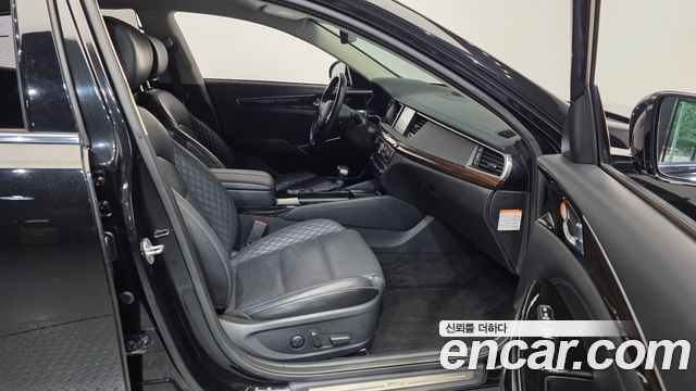 Kia K7 2018 — photo 17