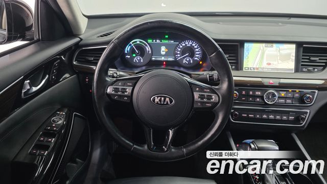 Kia K7 2018 — photo 19