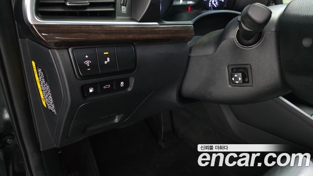 Kia K7 2018 — photo 20