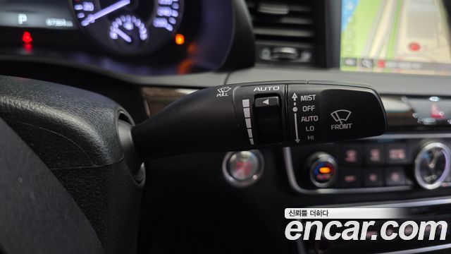 Kia K7 2018 — photo 30