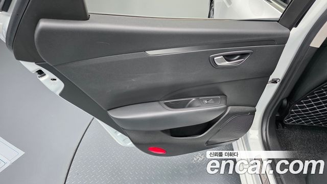 Renault Korea SM6 2017 — photo 15