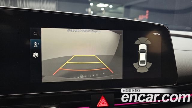 Hyundai AVANTE 2022 — photo 21