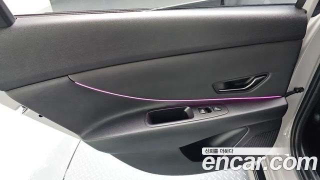 Hyundai AVANTE 2022 — photo 15