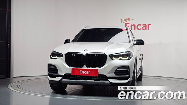 BMW X5 2021 — photo 3