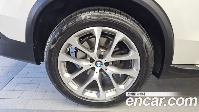 BMW X5 2021 — photo 5