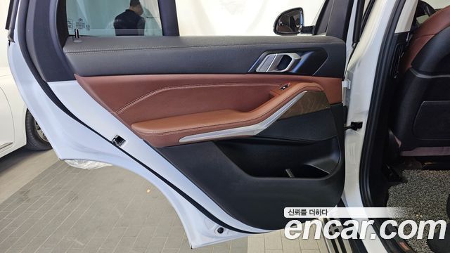 BMW X5 2021 — photo 15