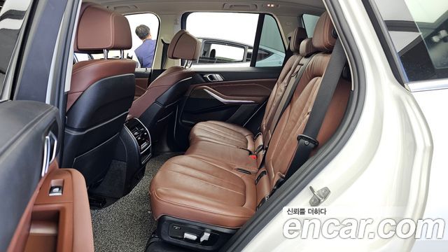 BMW X5 2021 — photo 16
