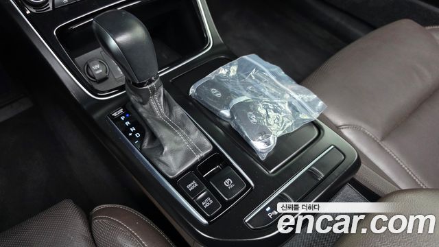 Hyundai Grandeur 2018 — photo 9