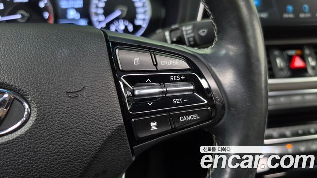 Hyundai Grandeur 2018 — photo 16
