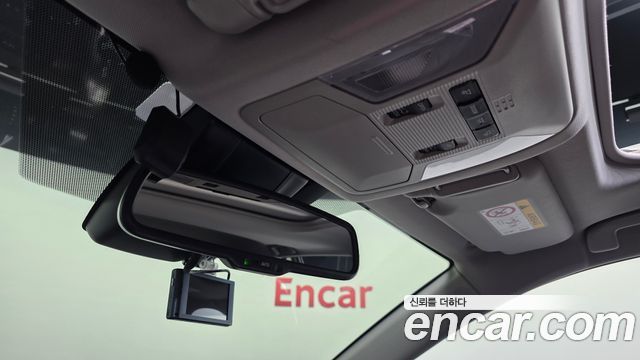 Toyota RAV4 2021 — photo 31
