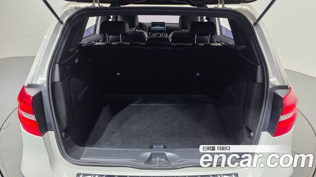 Mercedes-Benz B-Class 2015 — photo 20