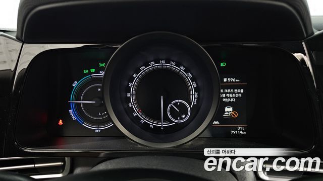 Hyundai AVANTE 2023 — photo 11