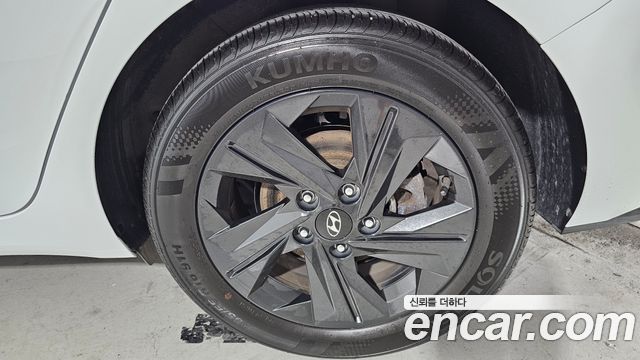 Hyundai AVANTE 2023 — photo 7