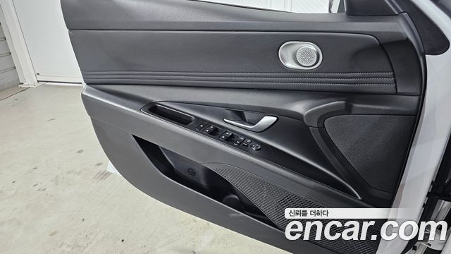 Hyundai AVANTE 2023 — photo 14