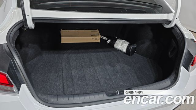 Hyundai AVANTE 2023 — photo 30