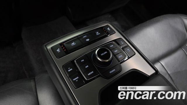 Hyundai Genesis 2014 — photo 25