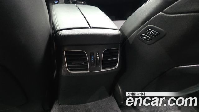 Hyundai Genesis 2014 — photo 33