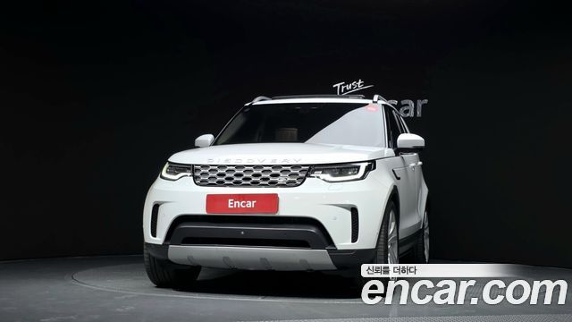 Land Rover Discovery 2022 — photo 3