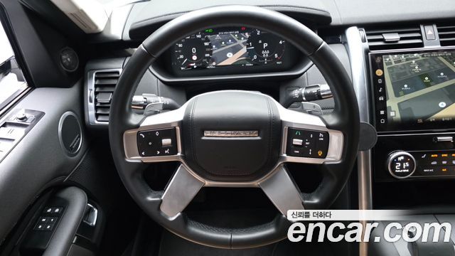 Land Rover Discovery 2022 — photo 19