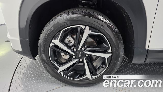 Chevrolet Korea Trailblazer 2022 — photo 5