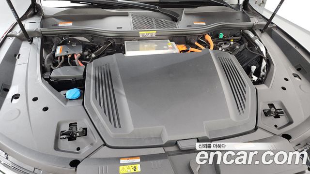 Audi e-tron 2023 — photo 6