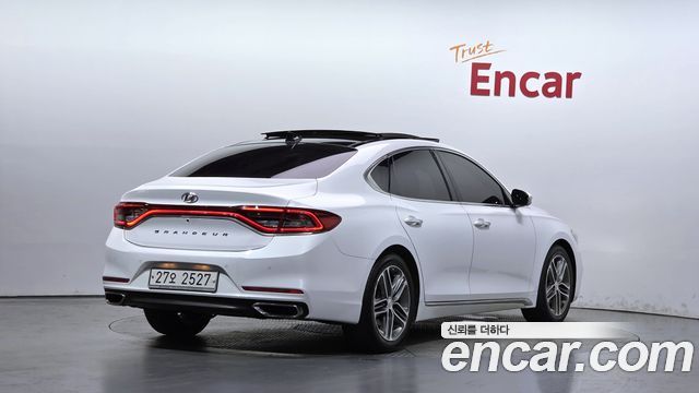 Hyundai Grandeur 2017 — photo 2