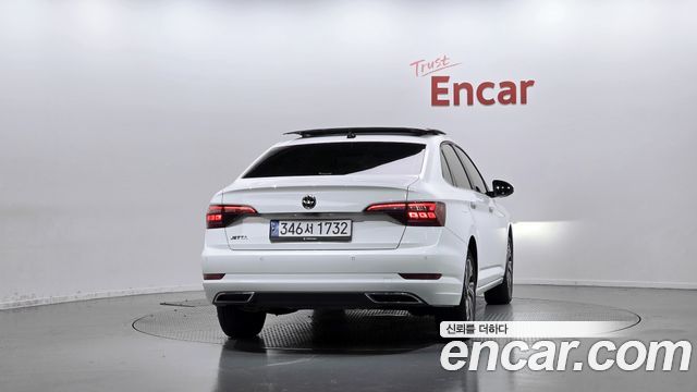 Volkswagen Jetta 2021 — photo 4