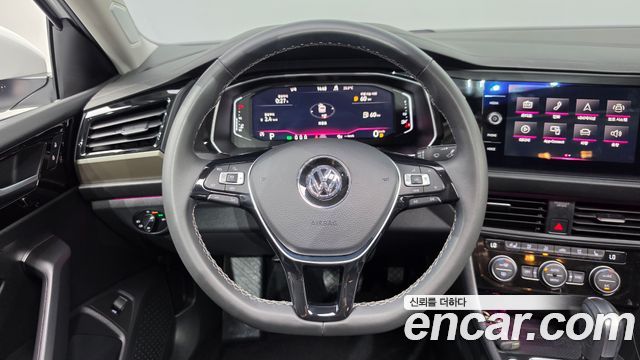 Volkswagen Jetta 2021 — photo 19