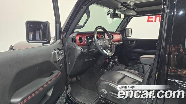 Jeep Wrangler 2020 — photo 13